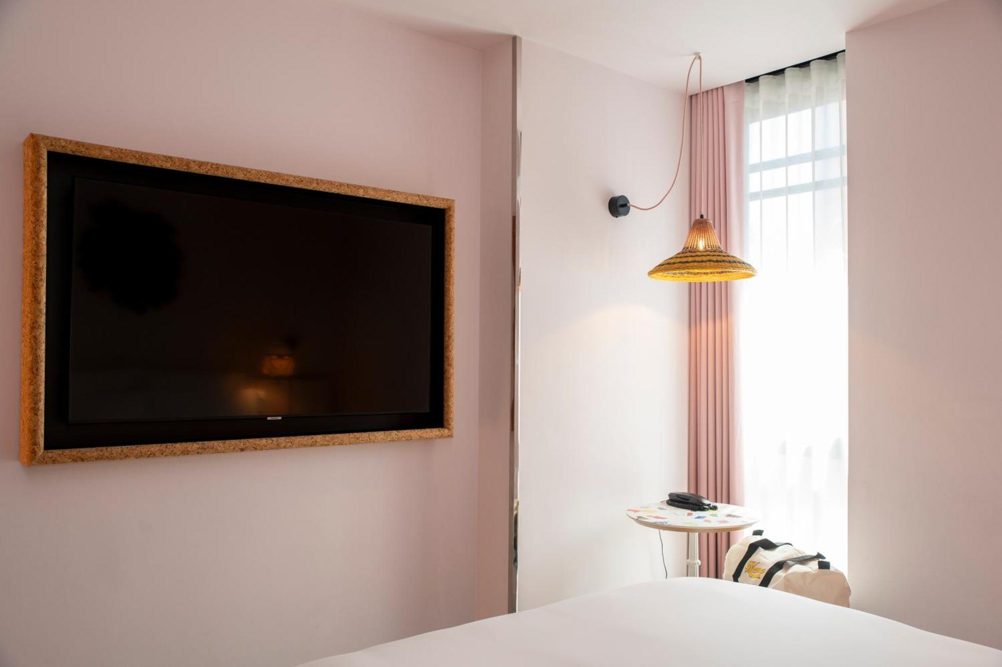 Mama Shelter Lisboa Hotel Exterior photo